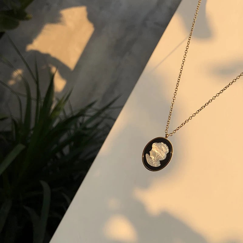 La-Perle Parisian Necklace - 18k Gold Plated